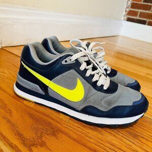 Nike Men’s Size 9 Shoes Collegiate Running Jogging Throwback MS78 LE 386156